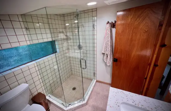 1515cf4729da4c9c913d2f9a81cf01d1 LargeOriginal.jpg