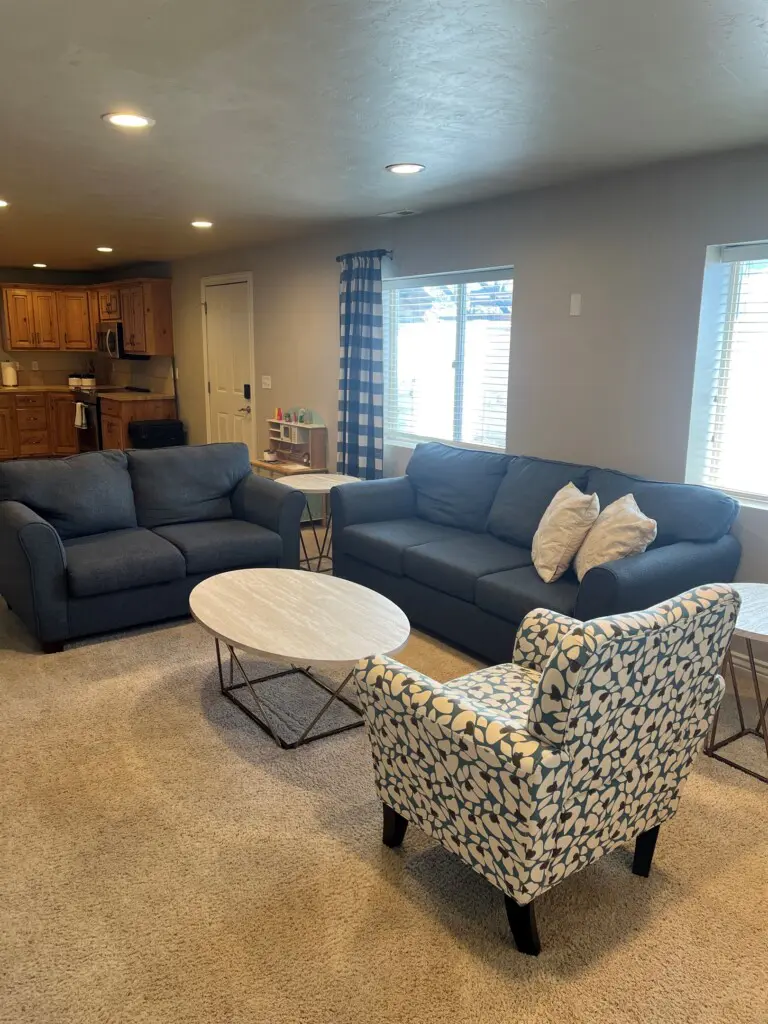 31511d2924914a69b58f574f6dab8aac LargeOriginal.jpg