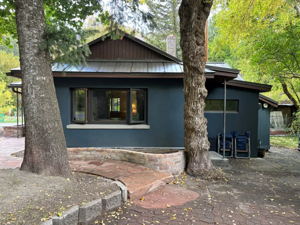 486b3166631242a8a6ce6e6a94dae5ec LargeOriginal.jpg