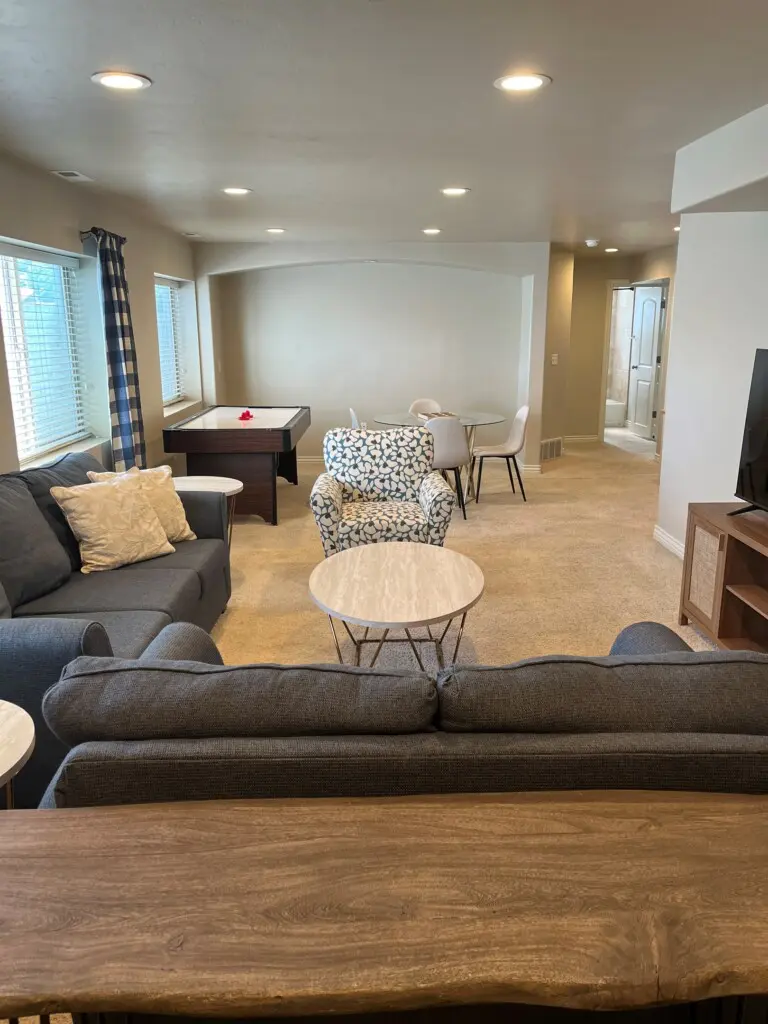 65786b6643654ee6ac92e760693c5795 LargeOriginal.jpg