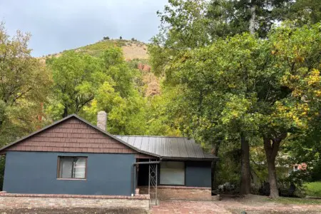 c205287ad560443a8f3b837a1e8efd3e LargeOriginal.jpg