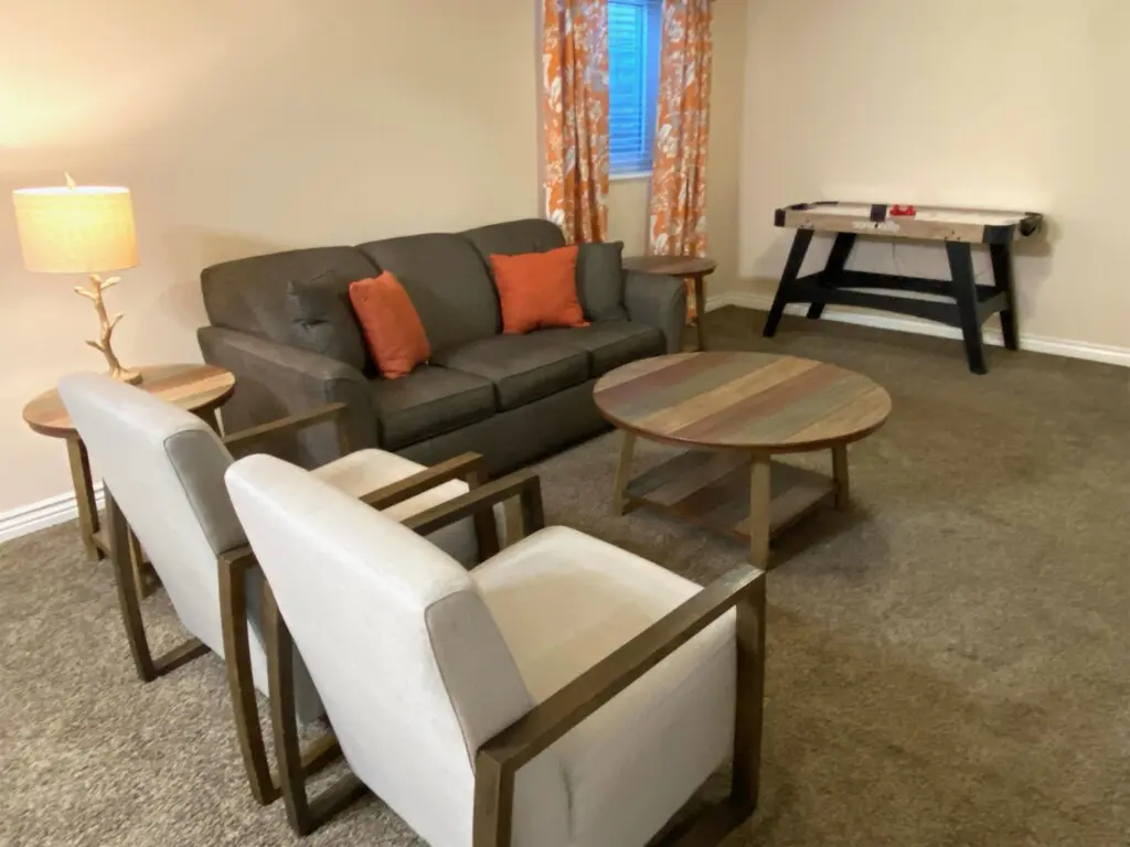 d95ac0f7f14244bcbac32bb02b165827 LargeOriginal.jpg